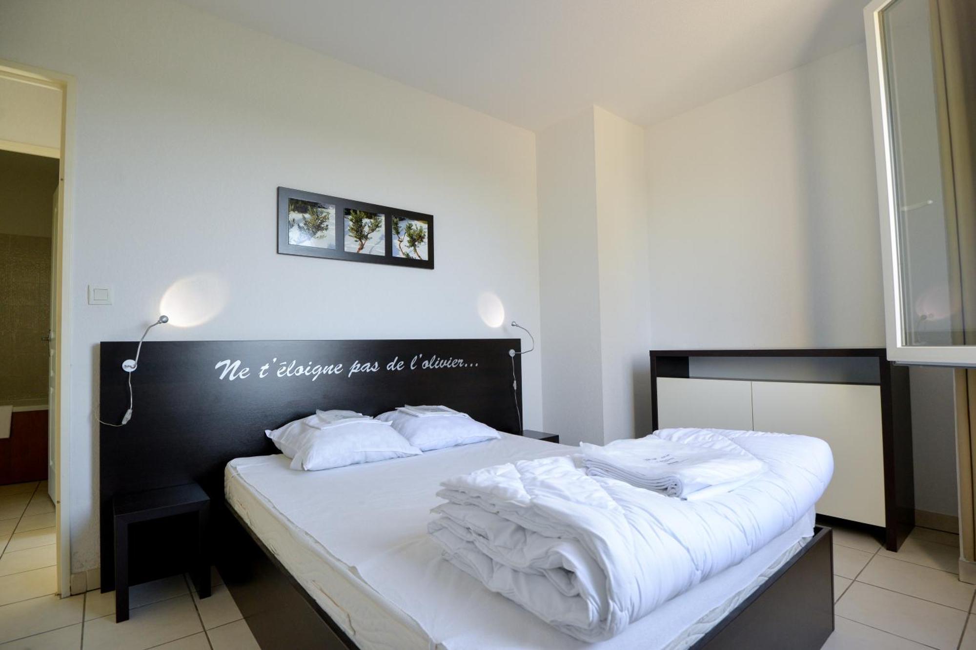 La Résidence du Château de Jouarres Azille Habitación foto